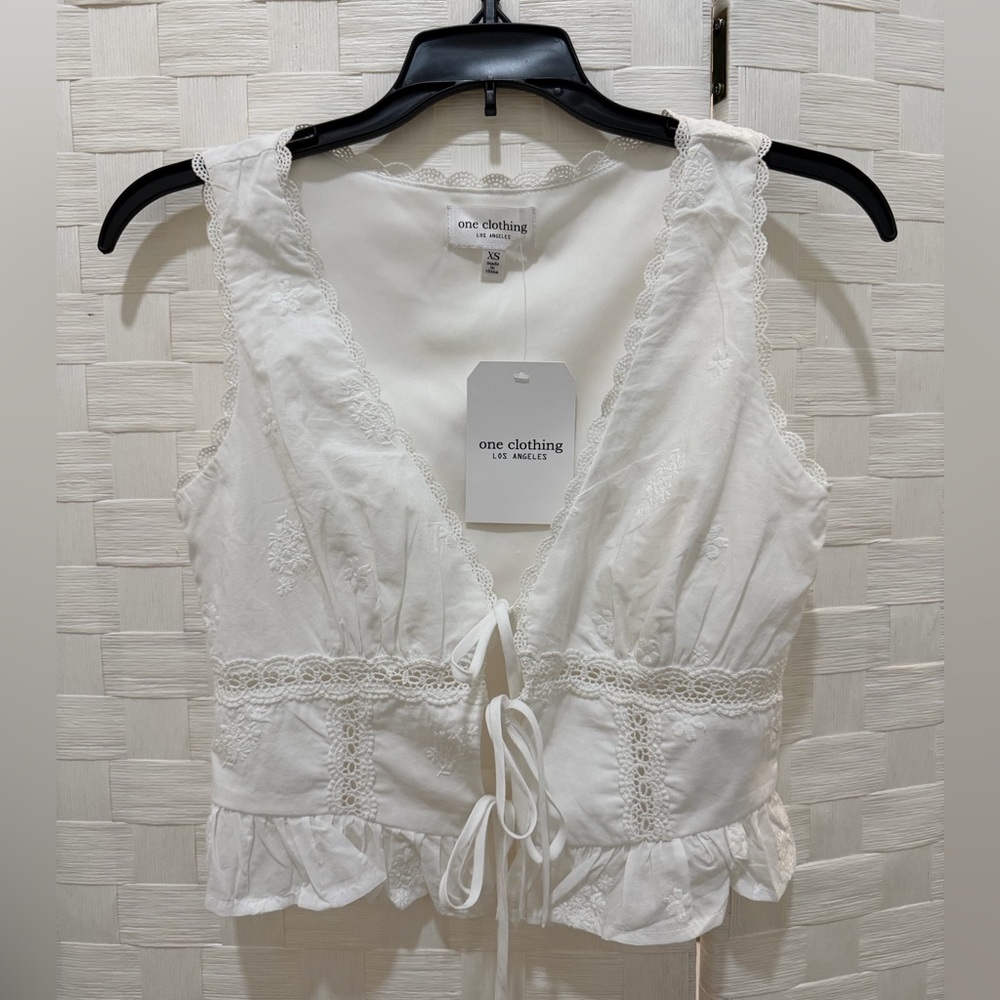 NWT White Lace Front Tie Crop Top XS Cottagecore Boho Tank
